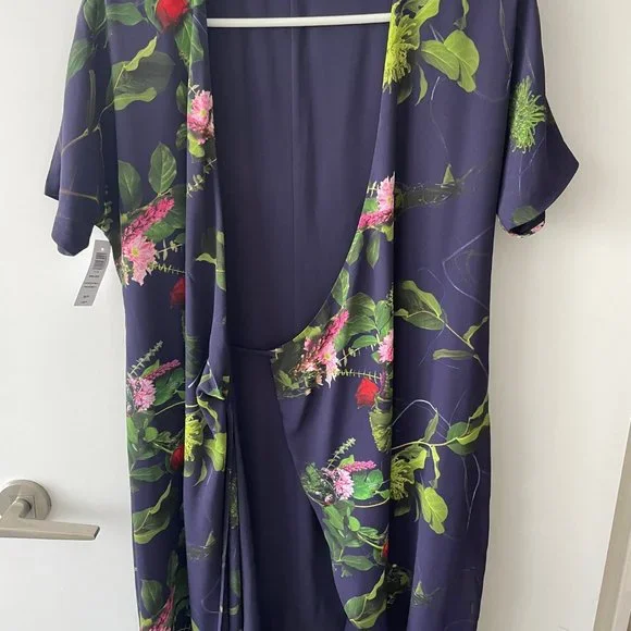 Aritzia Babaton Wallace Dress XS - Picture 3 of 3